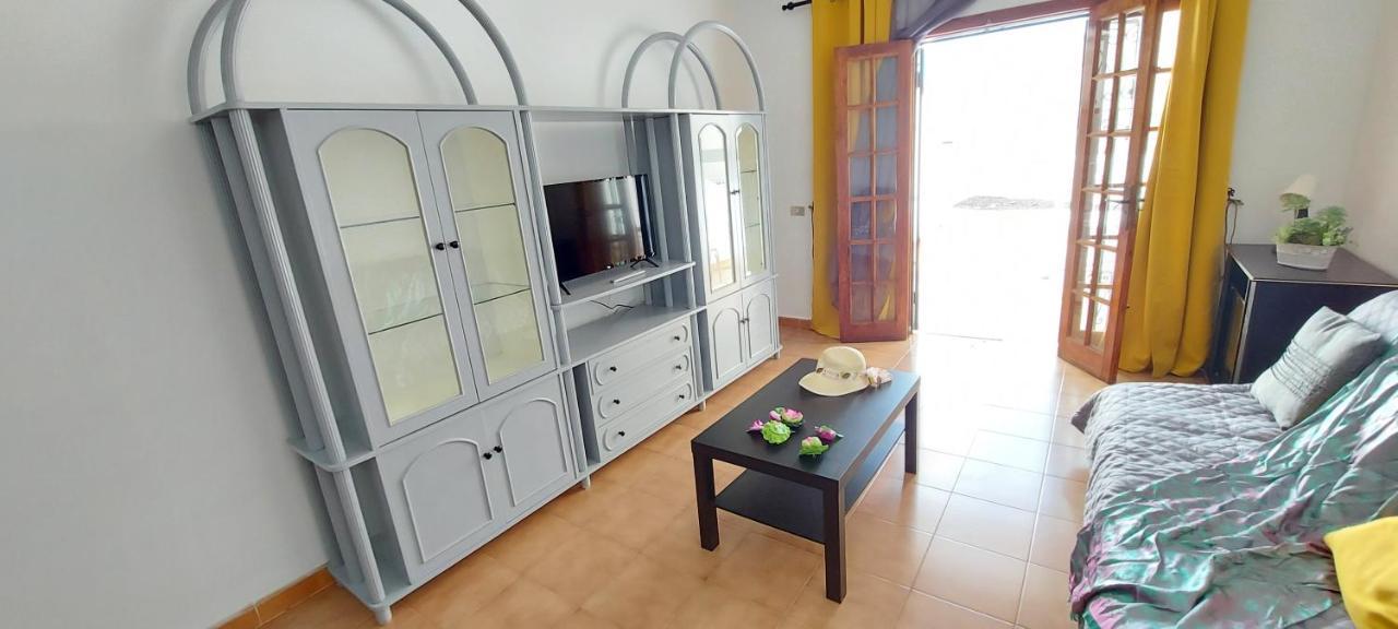 Los Cristianos Apartment, 1 Bedroom Wifi Free & Big Terrace Luaran gambar