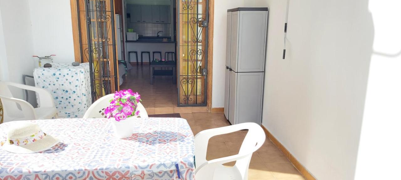 Los Cristianos Apartment, 1 Bedroom Wifi Free & Big Terrace Luaran gambar